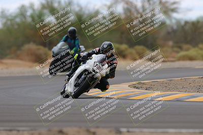 media/Sep-10-2022-SoCal Trackdays (Sat) [[a5bf35bb4a]]/Turn 2 (1pm)/